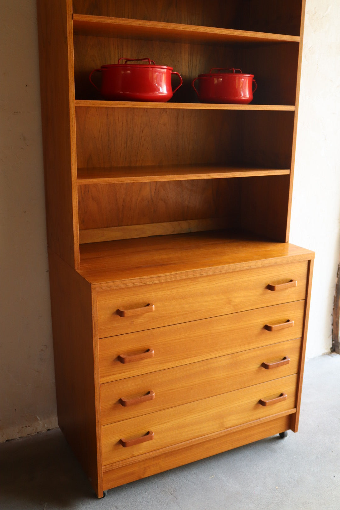 Danish Hutch