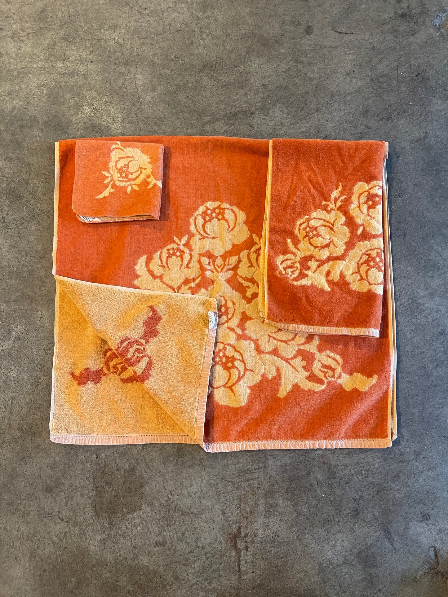 Vintage Towel Set