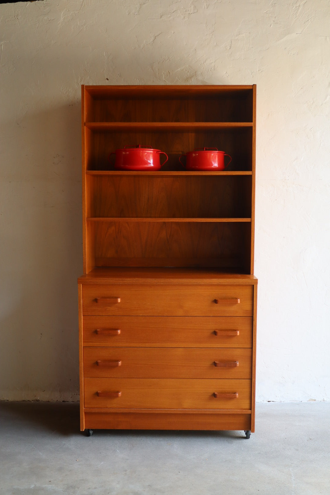 Danish Hutch