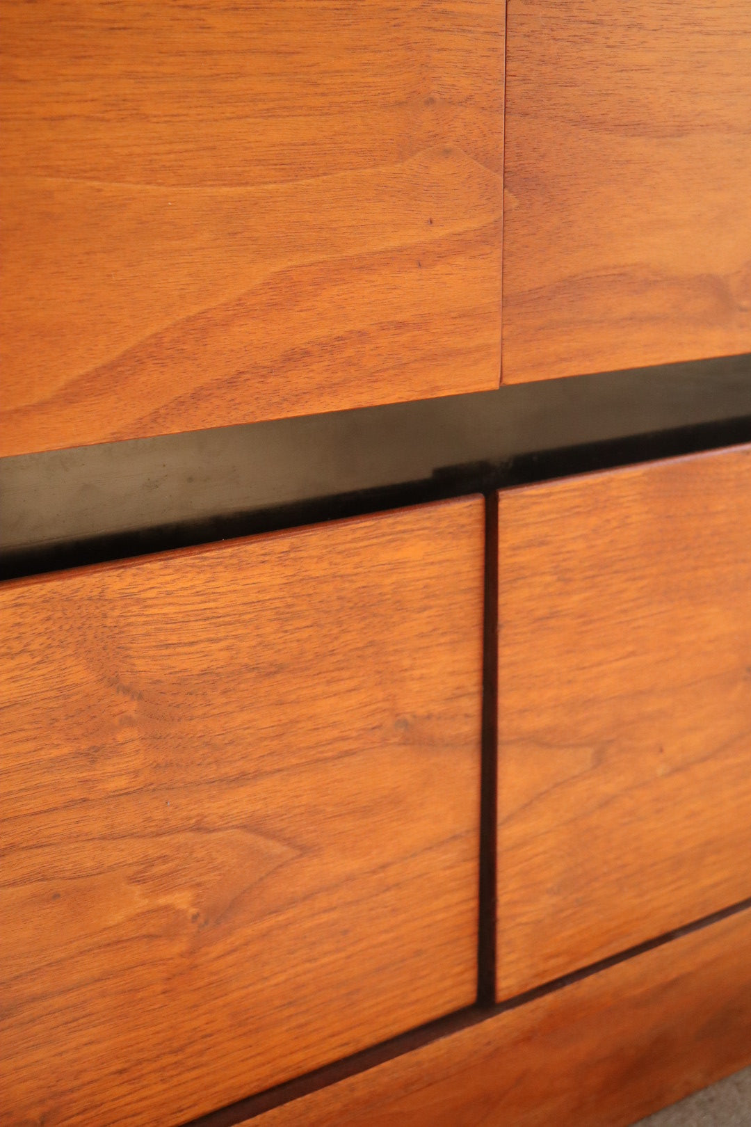 Merton Gershun Esprit Dresser