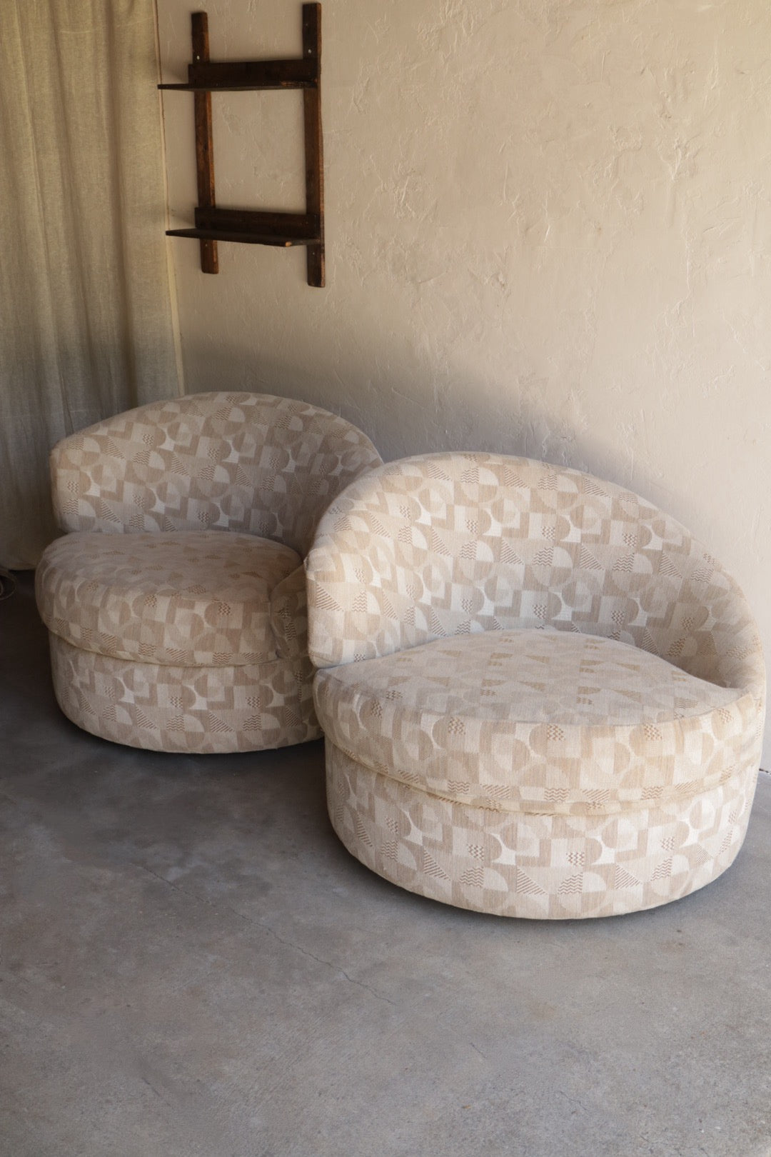 Postmodern Swivel Chairs