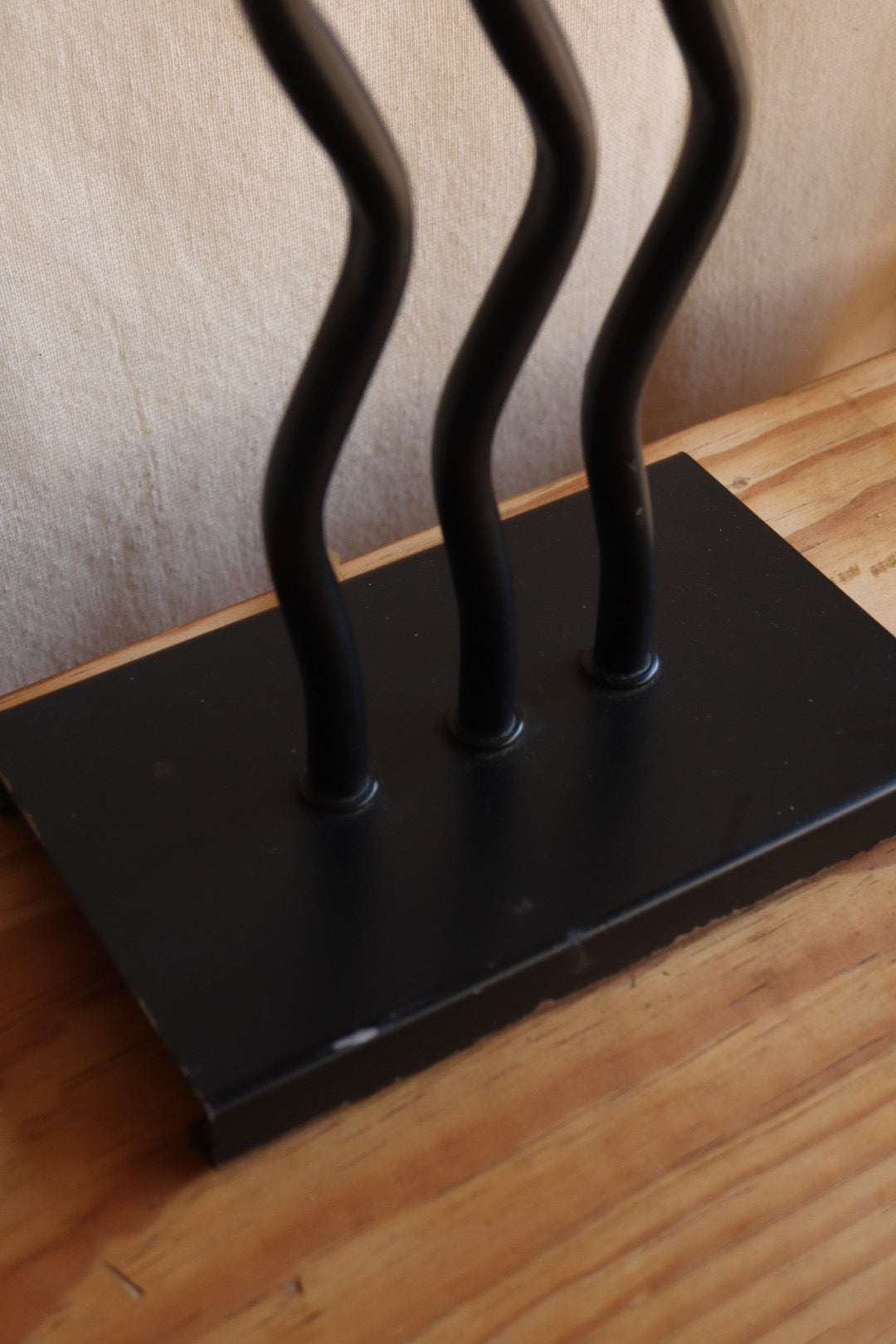 Postmodern Squiggle Lamp