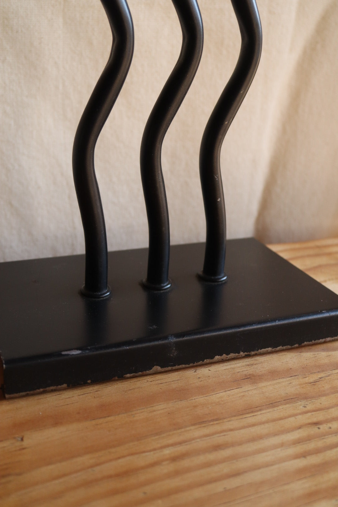 Postmodern Squiggle Lamp