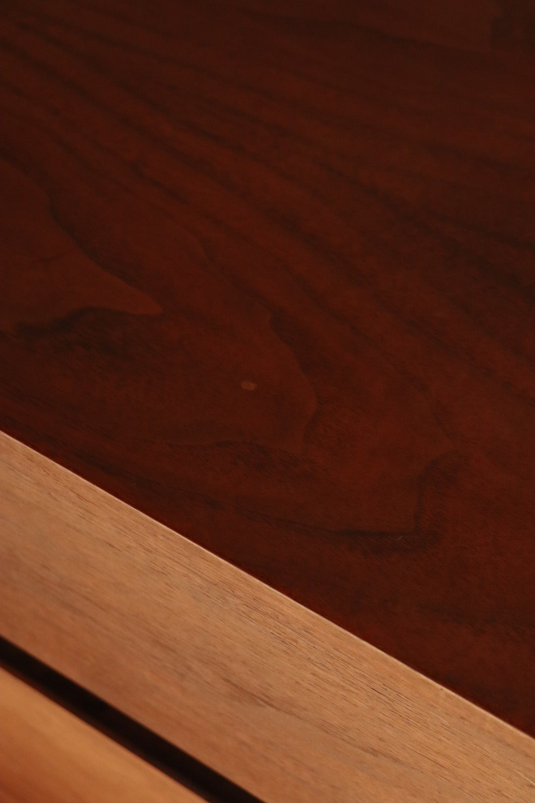 Merton Gershun Esprit Dresser