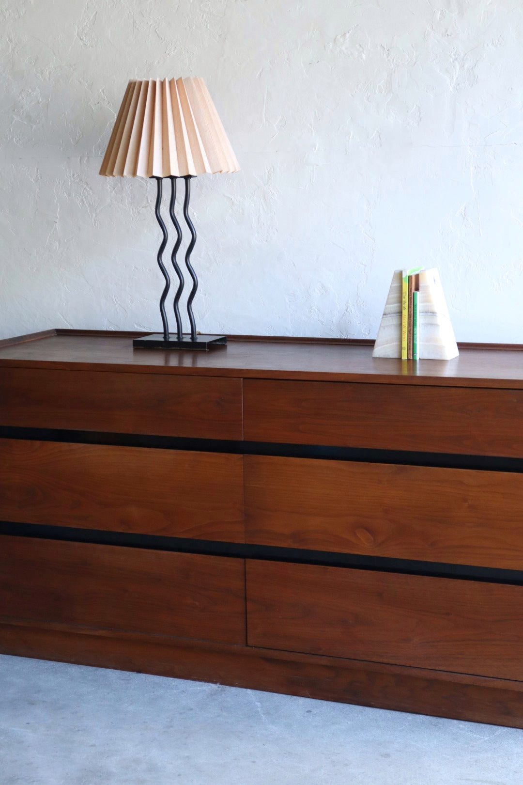Merton Gershun Esprit Dresser
