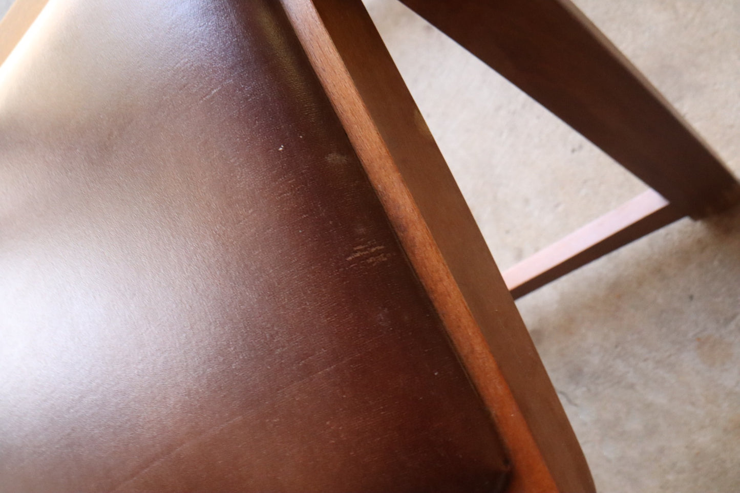 Drop Leaf Hideaway Table & Chairs