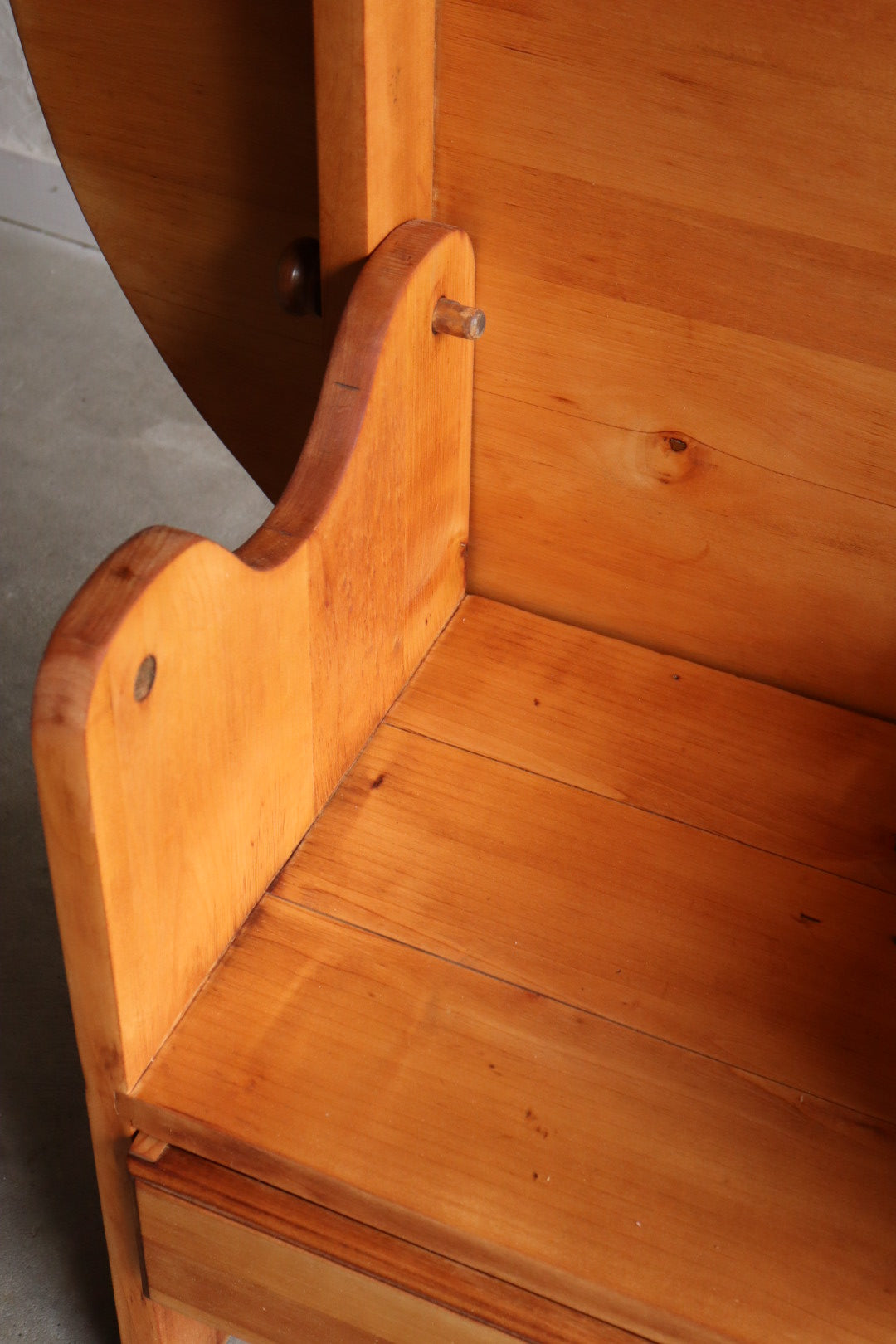 Antique Tilt Top Table