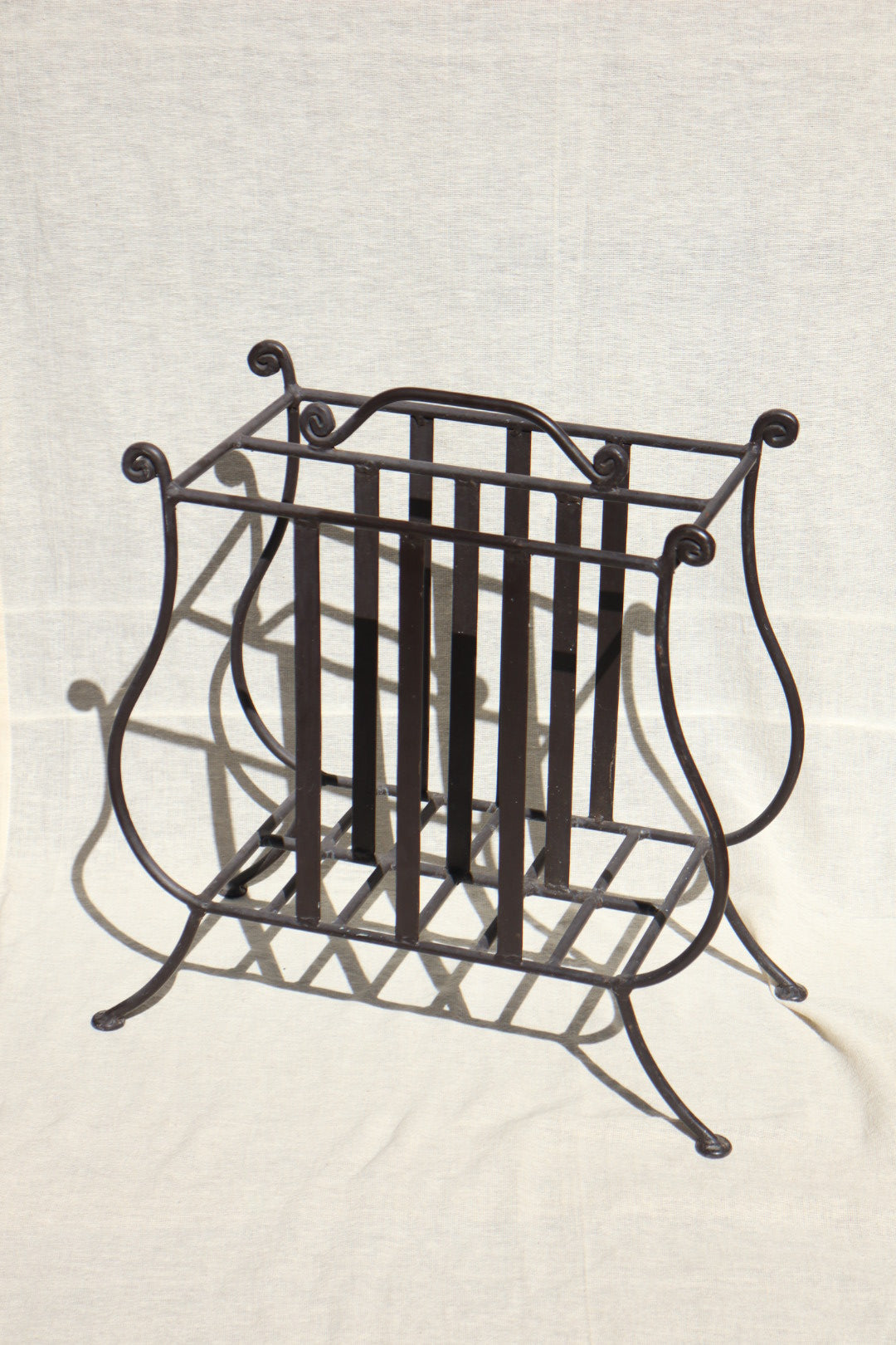 Postmodern Magazine Rack