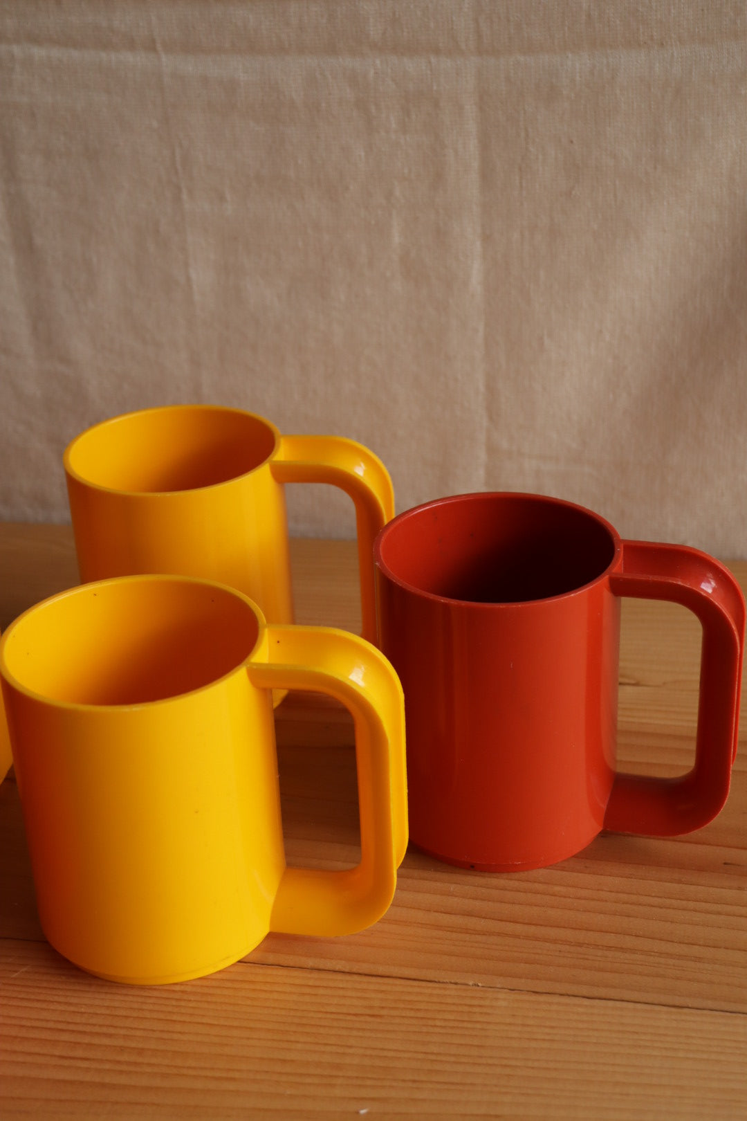 Plastic Stacking Mugs