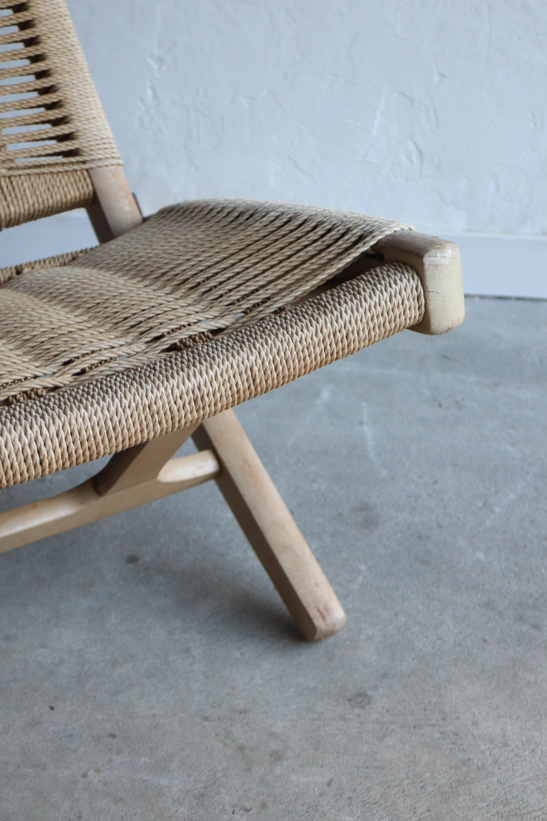 Folding Lounge Chair and Ottoman