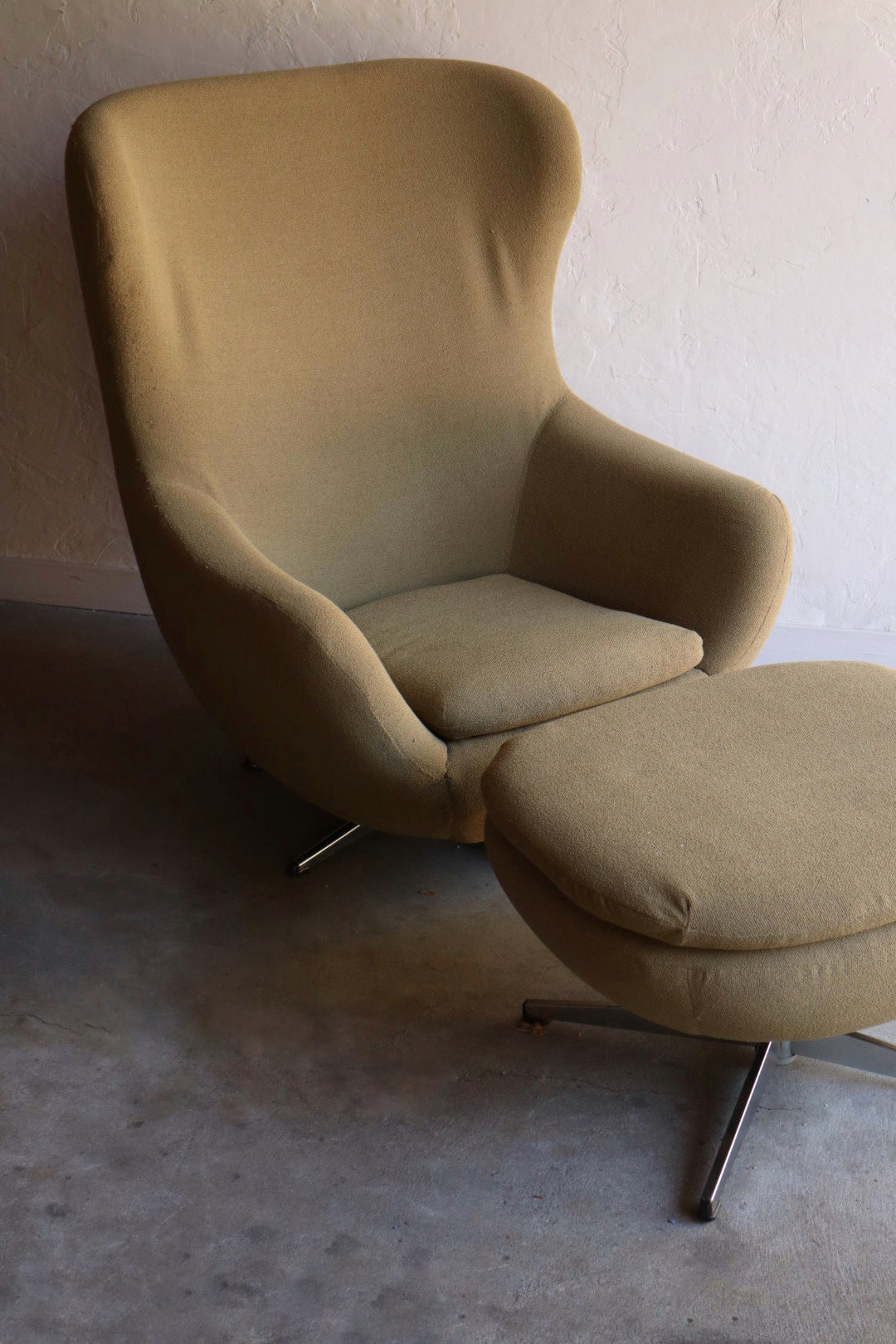 Vintage Egg Chair and Ottoman