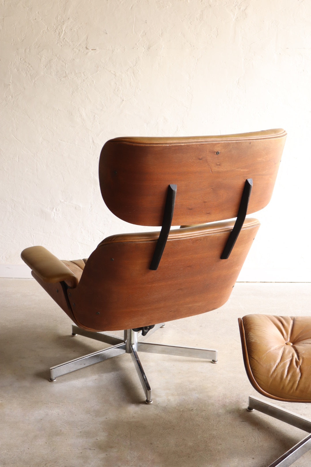 Eames Style Lounge Chair and Ottoman