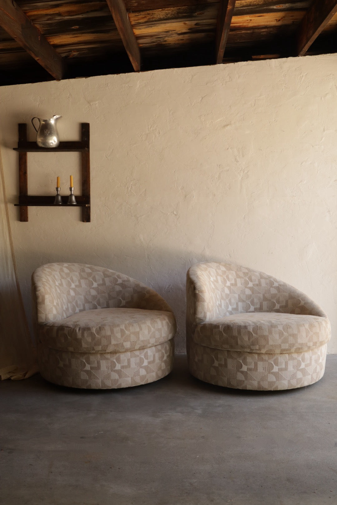 Postmodern Swivel Chairs
