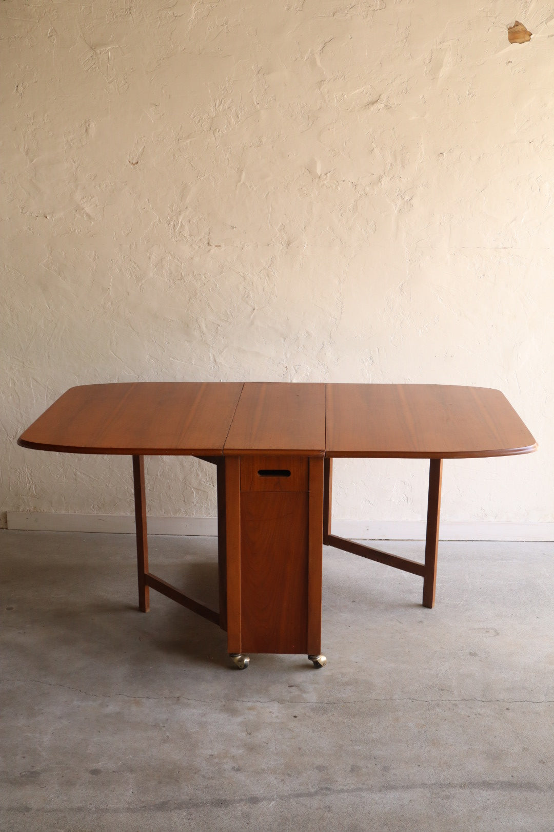 Drop Leaf Hideaway Table & Chairs