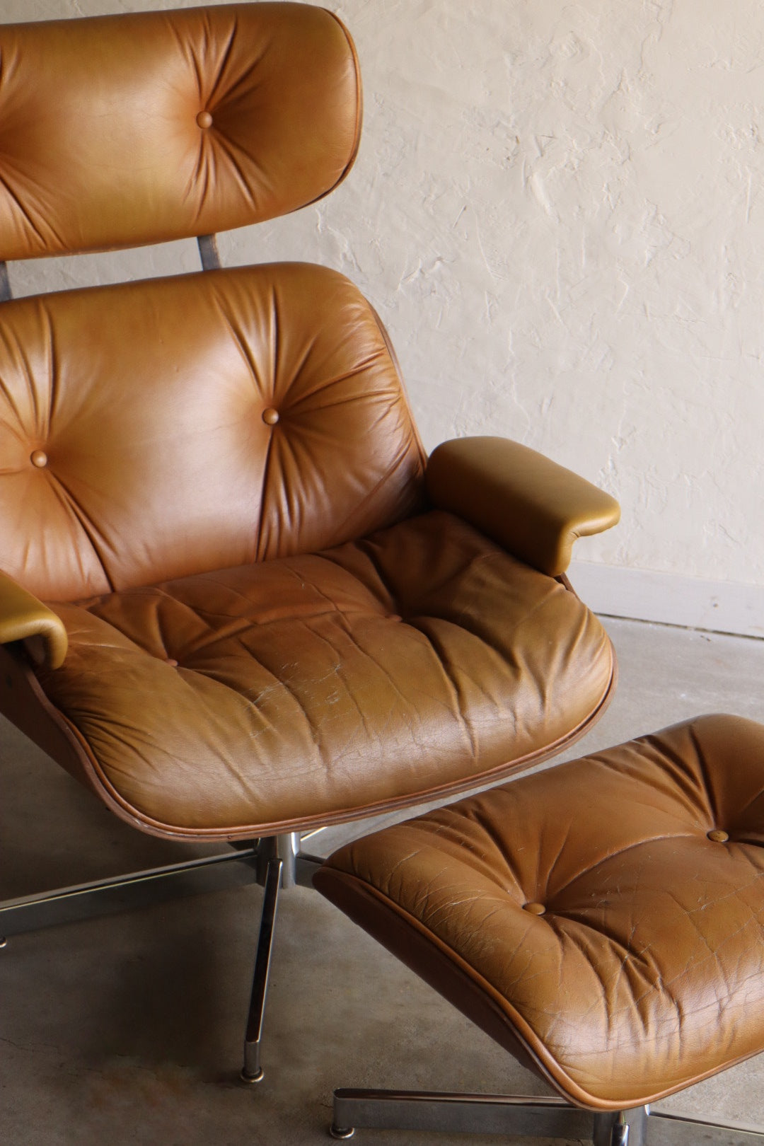 Eames Style Lounge Chair and Ottoman