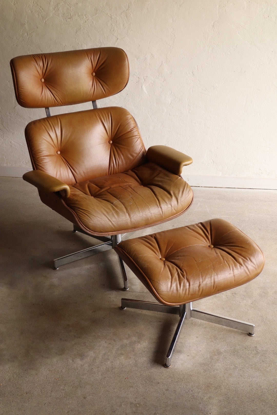 Eames Style Lounge Chair and Ottoman