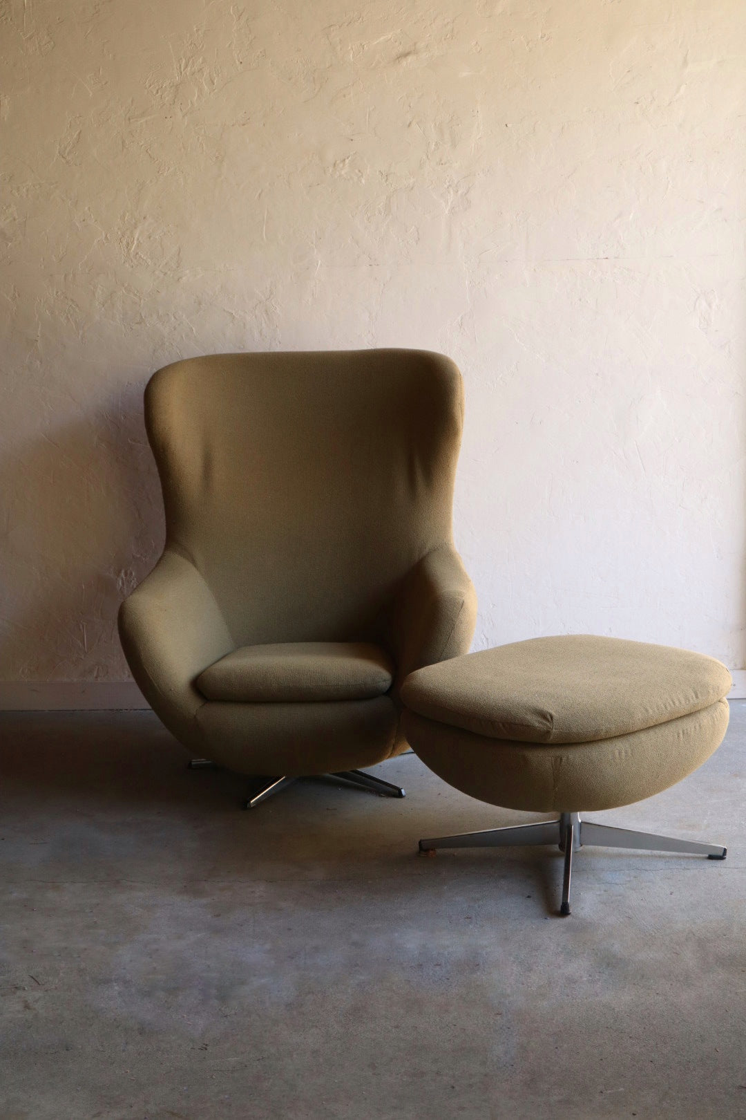 Vintage Egg Chair and Ottoman