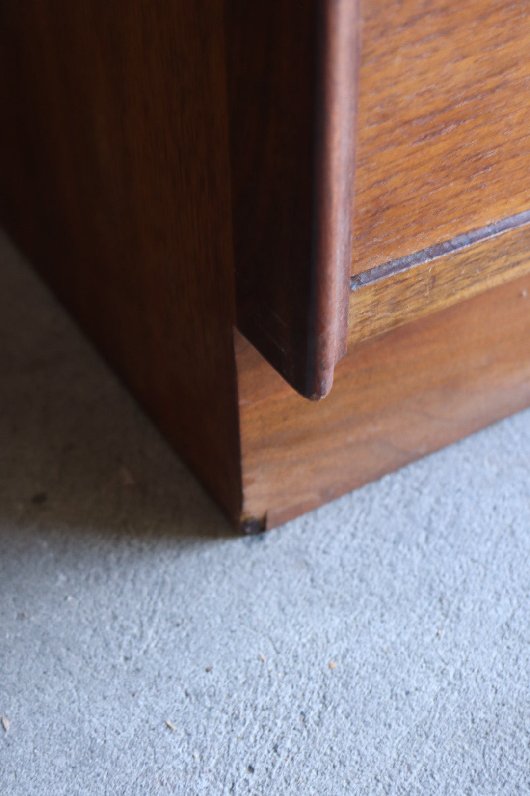 Merton Gershun Esprit Dresser