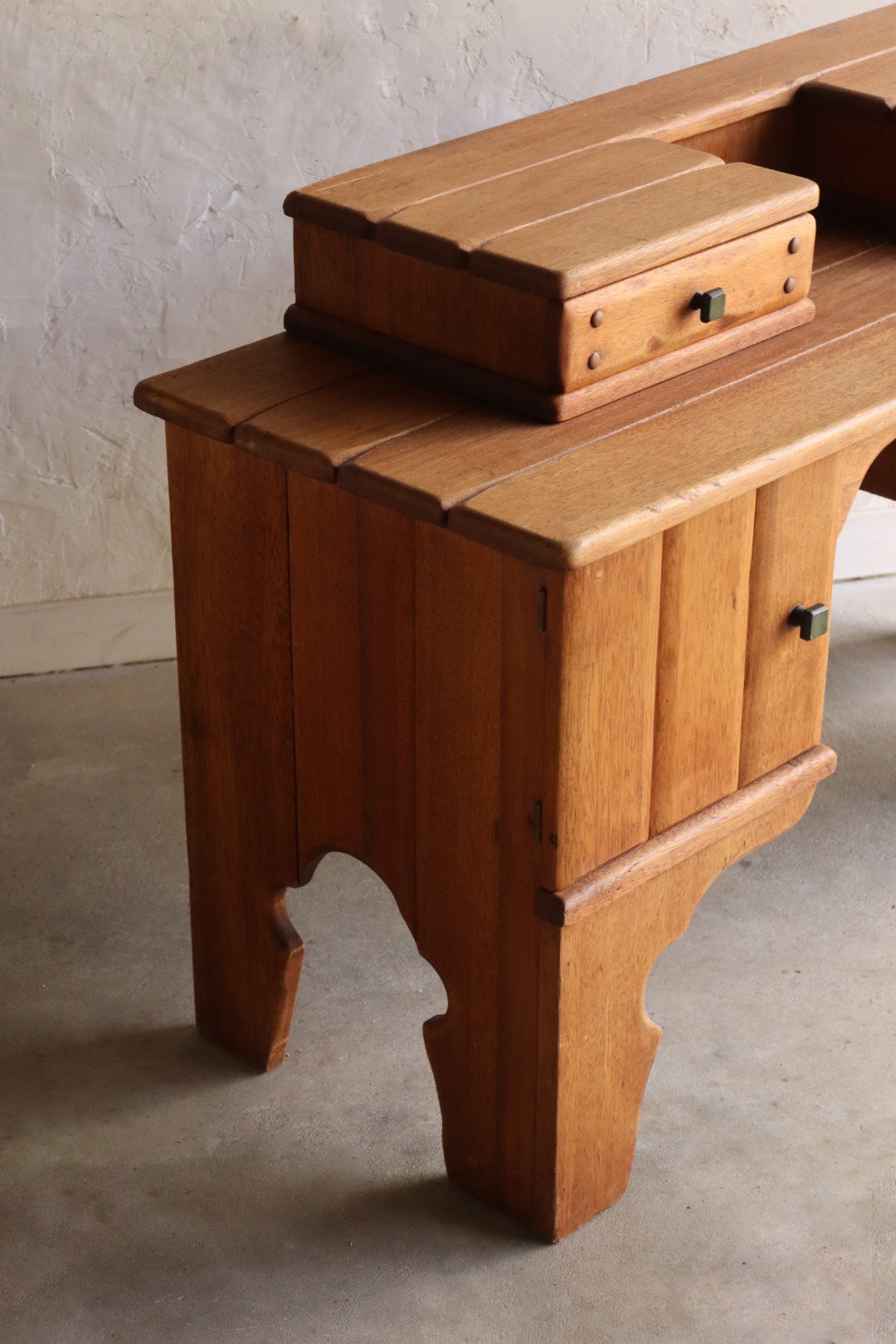 1930s Kroehler Vanity