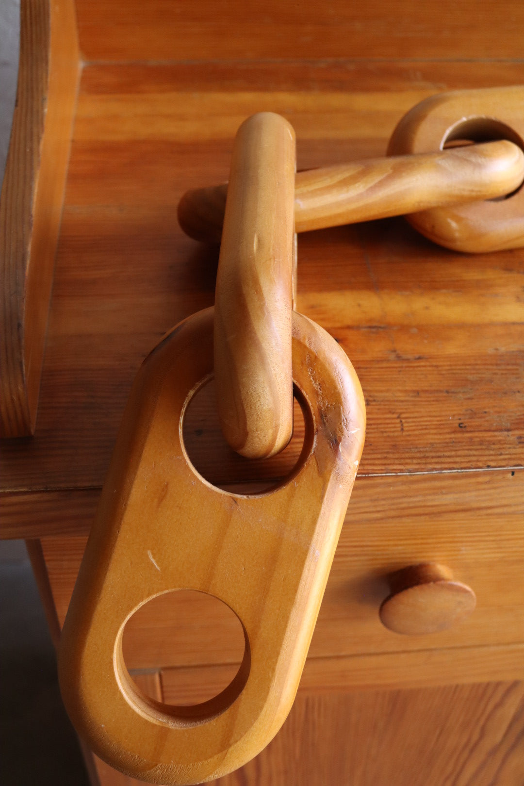 Solid Pine Chain