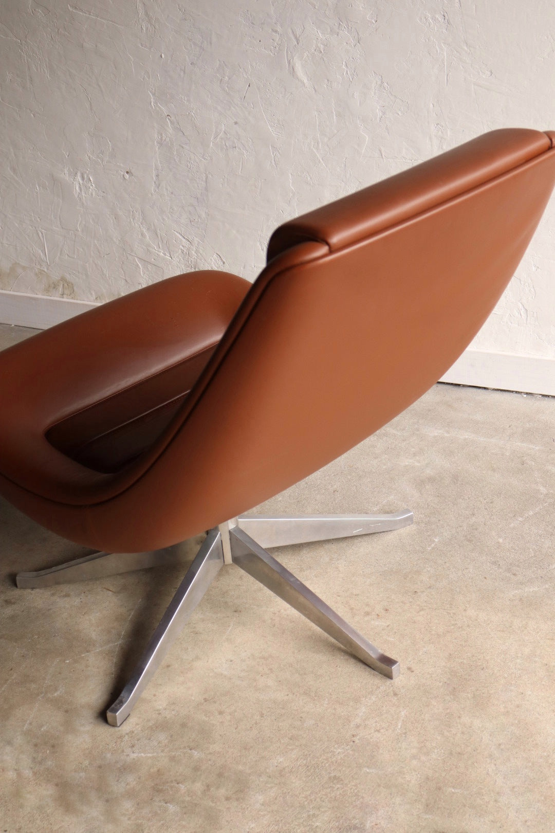 Manzú Lounge Chair