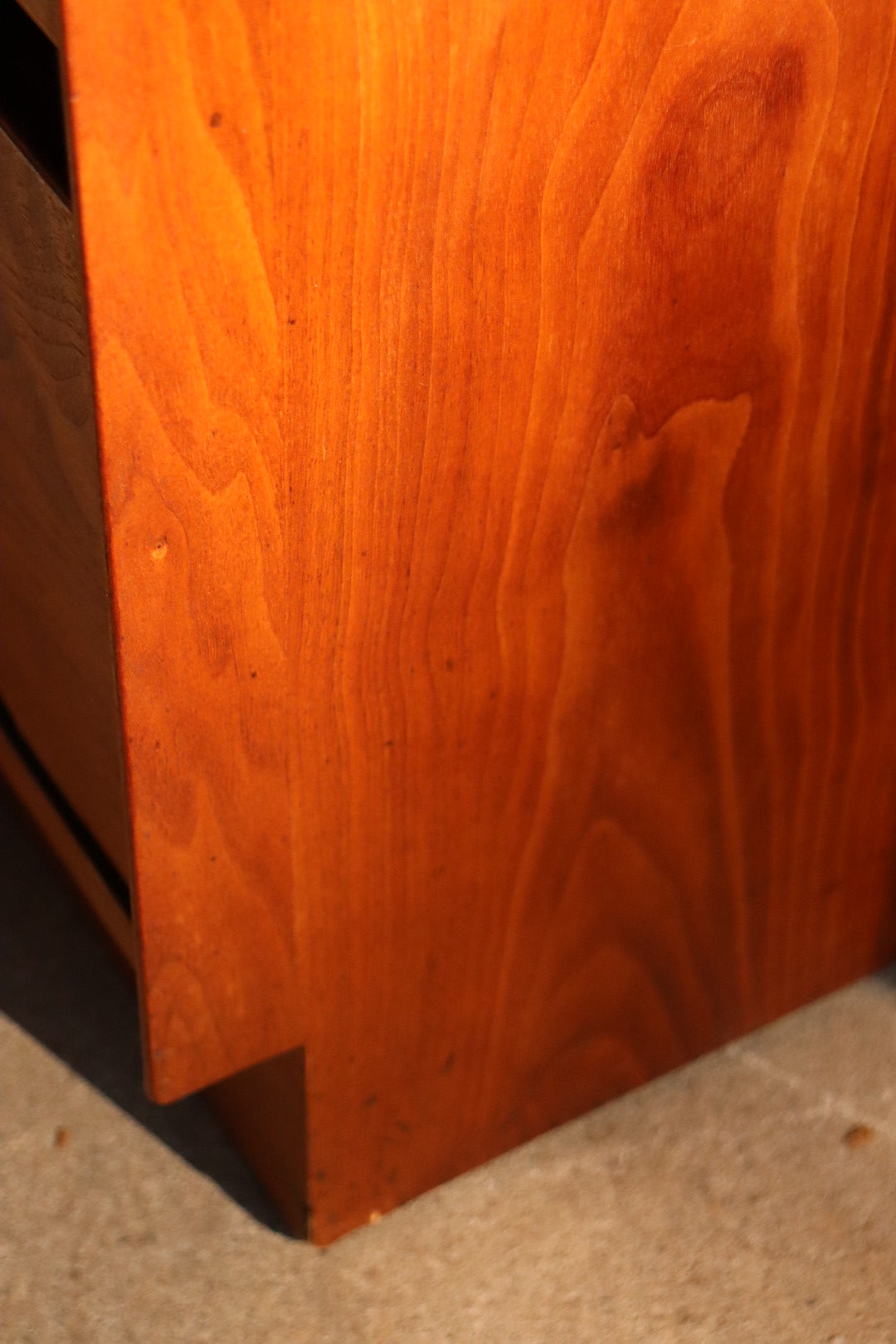 Merton Gershun Esprit Dresser