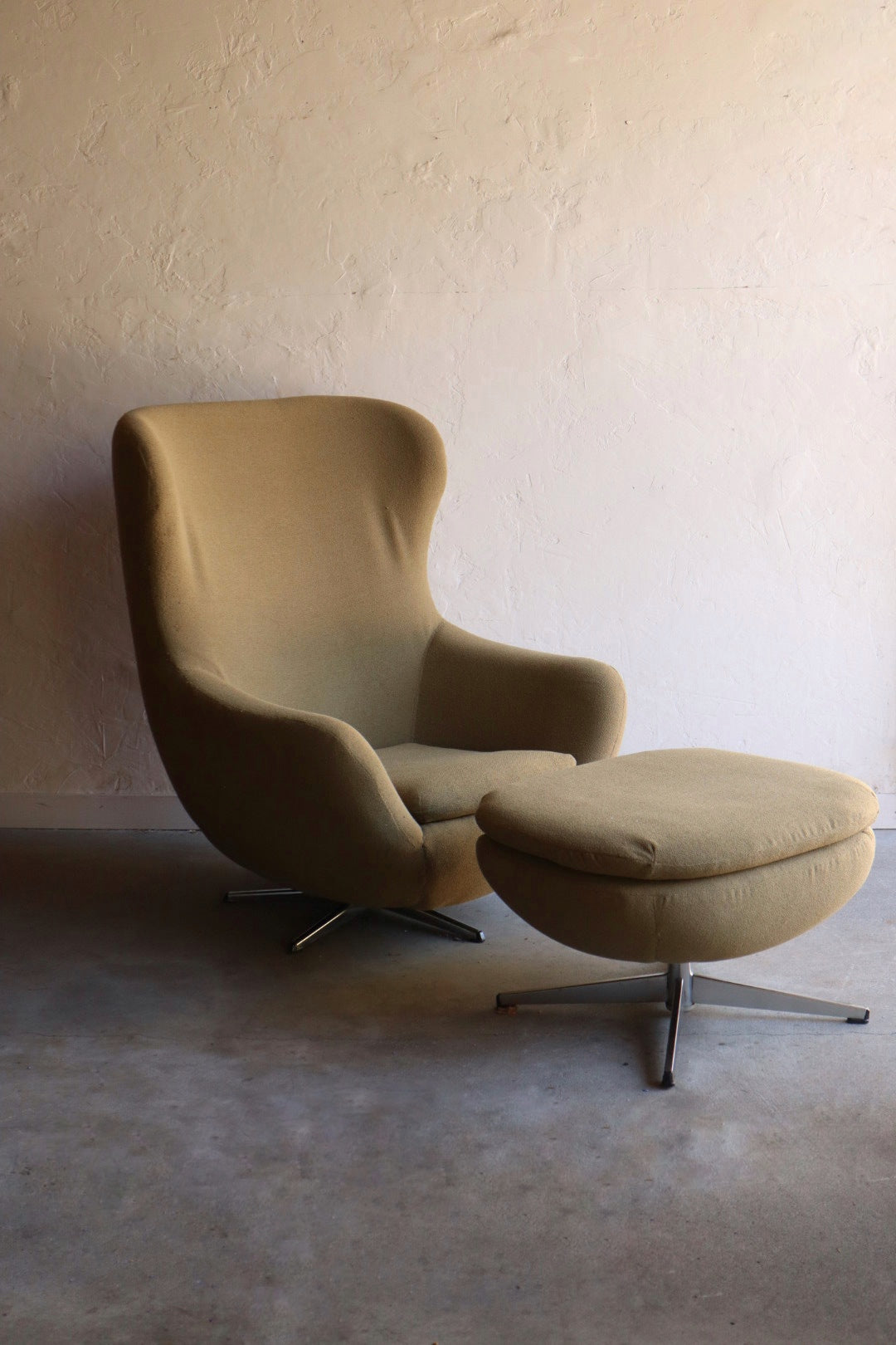 Vintage Egg Chair and Ottoman