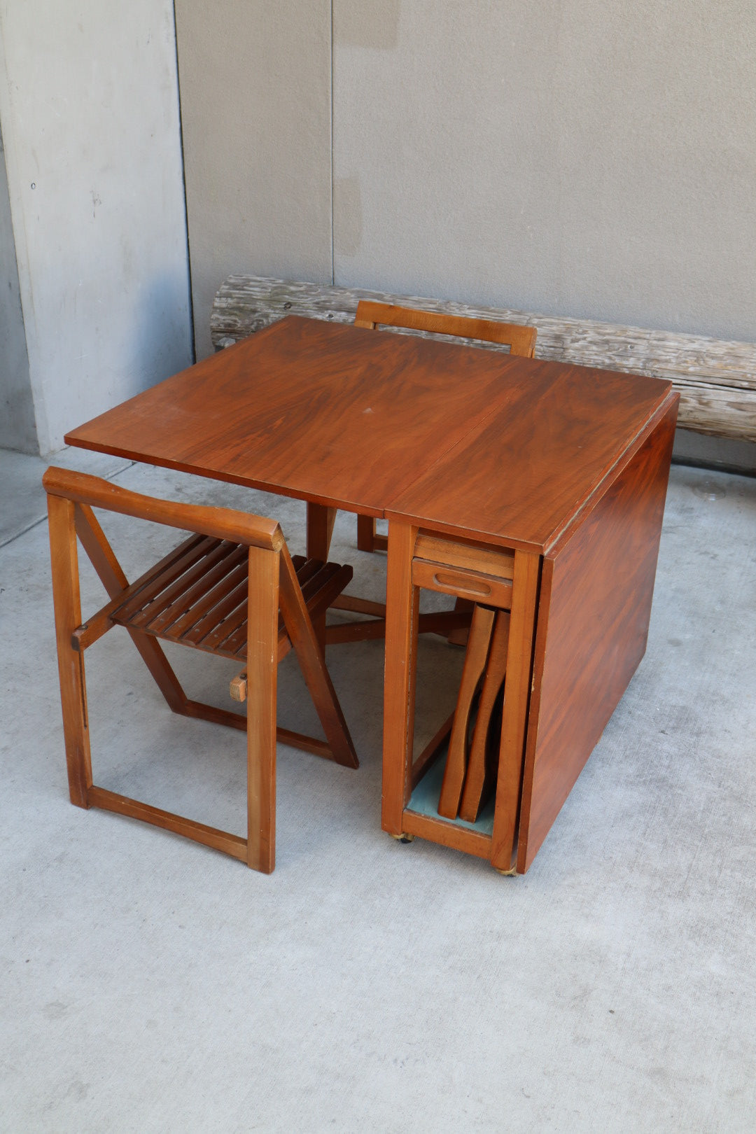 1960s Stowaway Table & Chairs