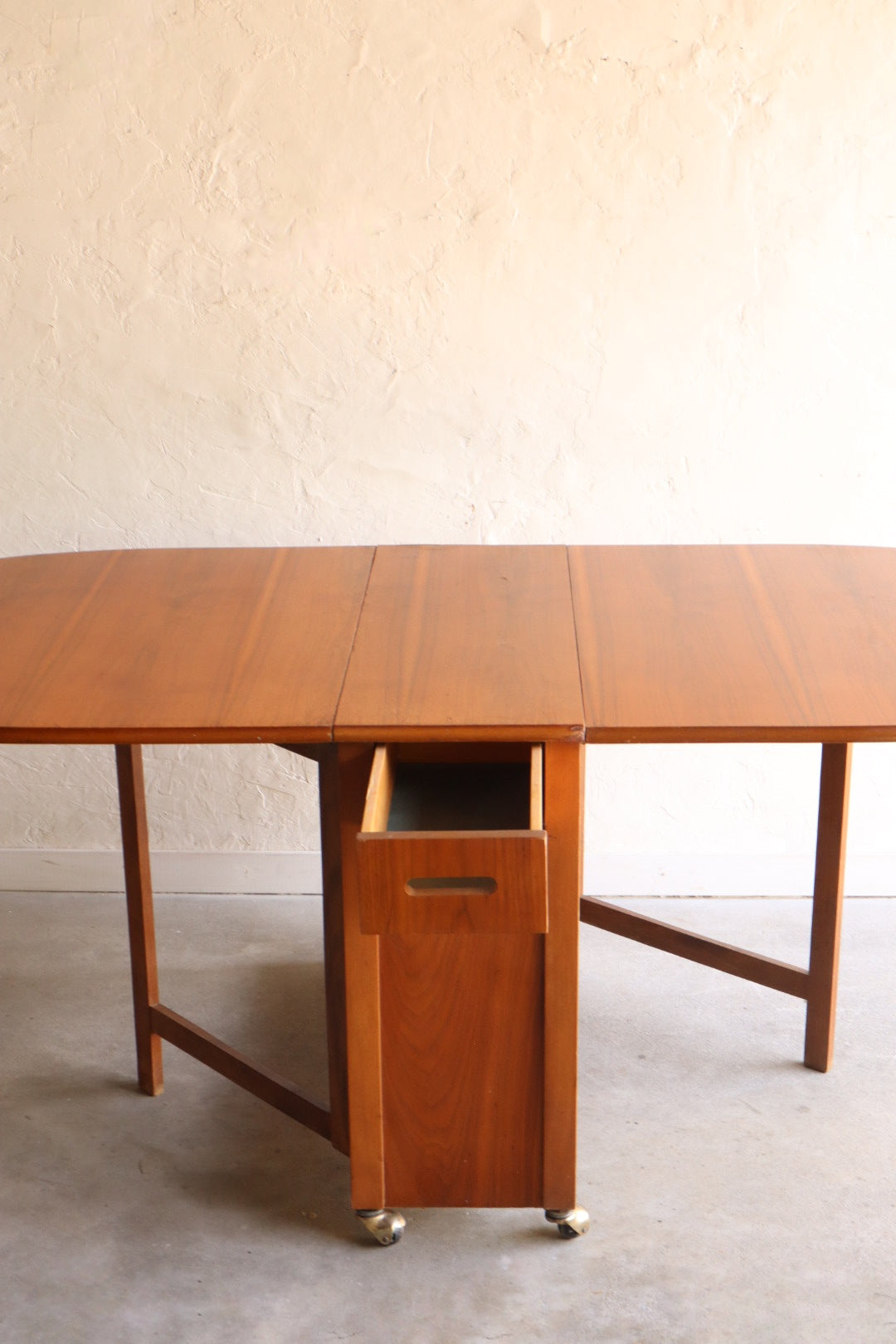 Drop Leaf Hideaway Table & Chairs