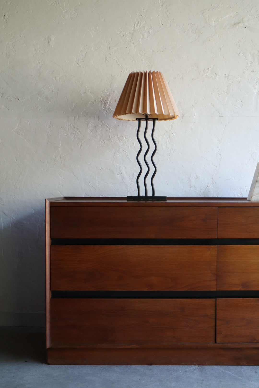 Merton Gershun Esprit Dresser