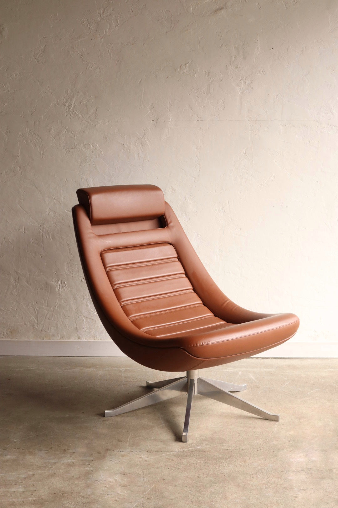 Manzú Lounge Chair