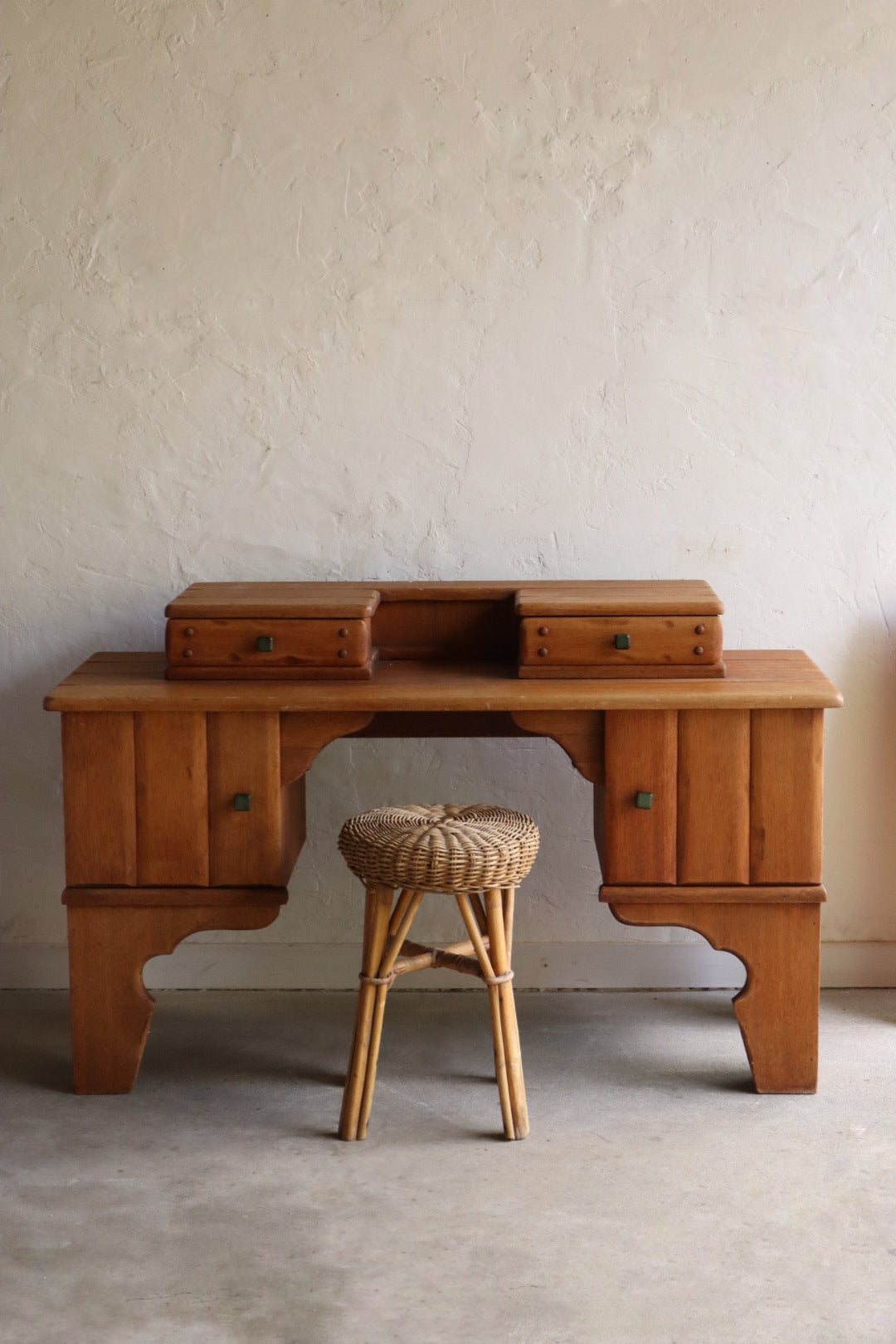 1930s Kroehler Vanity